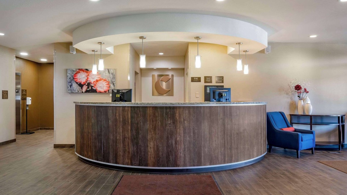 Helena Hotel | Comfort Suites Helena Airport