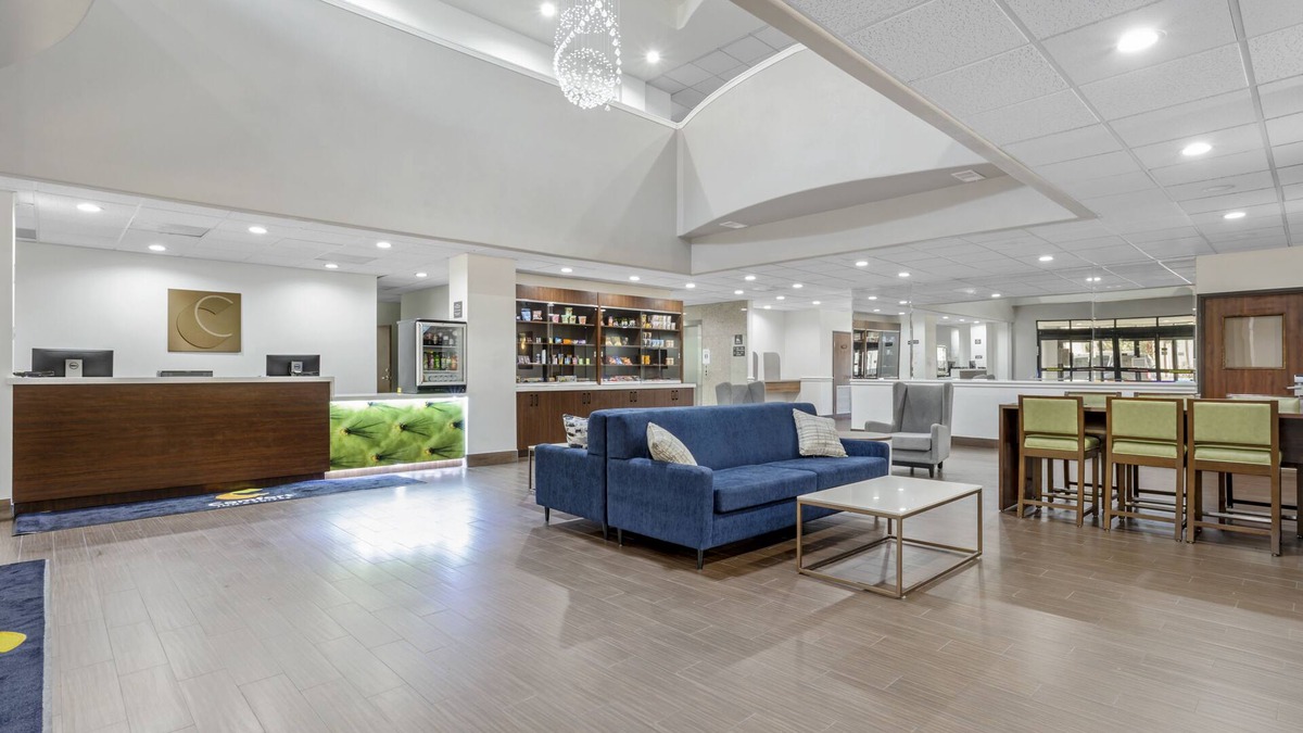 Barker Hotel | Comfort Suites Houston NW - Vintage Park