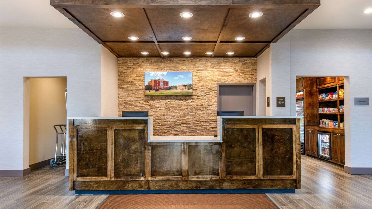 Tupelo Hotel | Comfort Suites North Tupelo