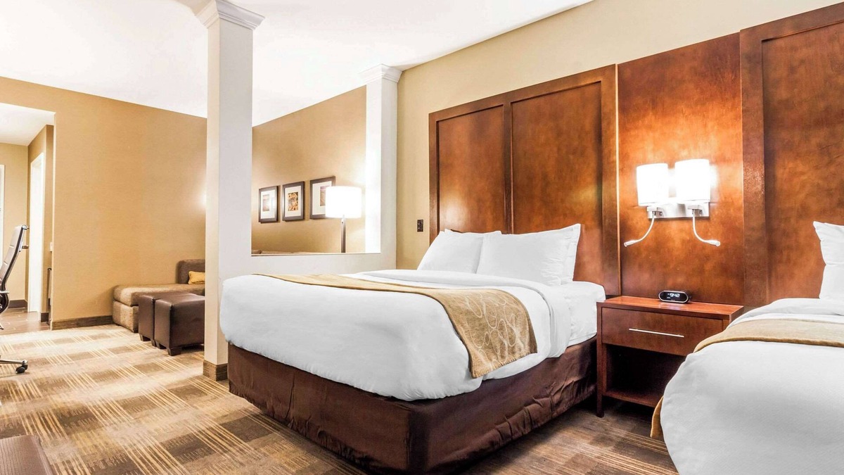 Brookings Hotel | Comfort Suites University