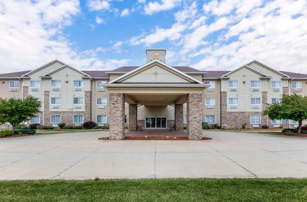 Cedar Falls Hotel | Comfort Suites