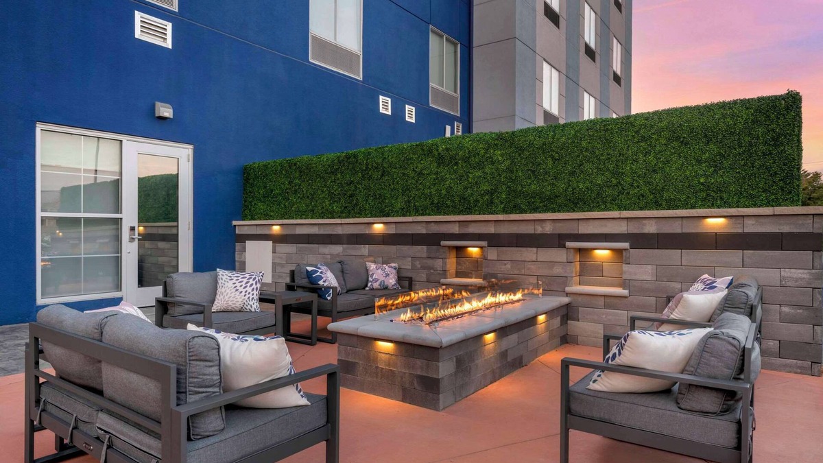 Richmond Hotel | Comfort Suites