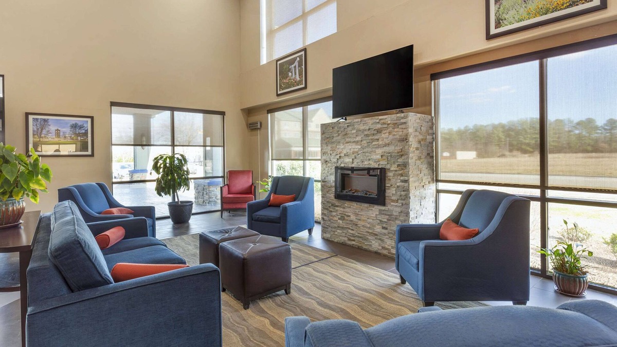 Wilson Hotel | Comfort Suites Wilson I-95