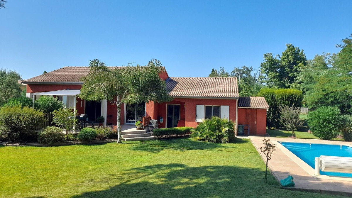 Montboucher-sur-Jabron Villa | Comfortable 4-bedroom villa on the Montélimar golf course (200m)