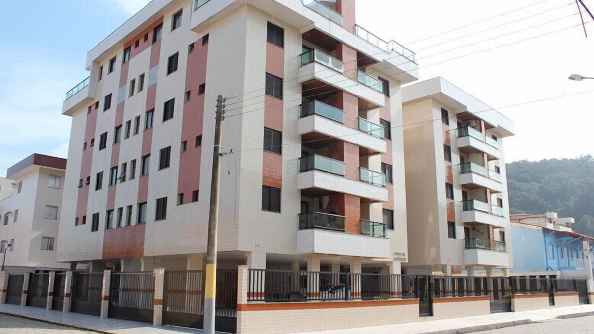 Praia Grande Apartment | Comfortable 1 Bedroom Apartment Near The Beach With Elevator.