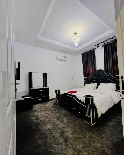 Orozo House | Comfortable 1 bedroom Apartment