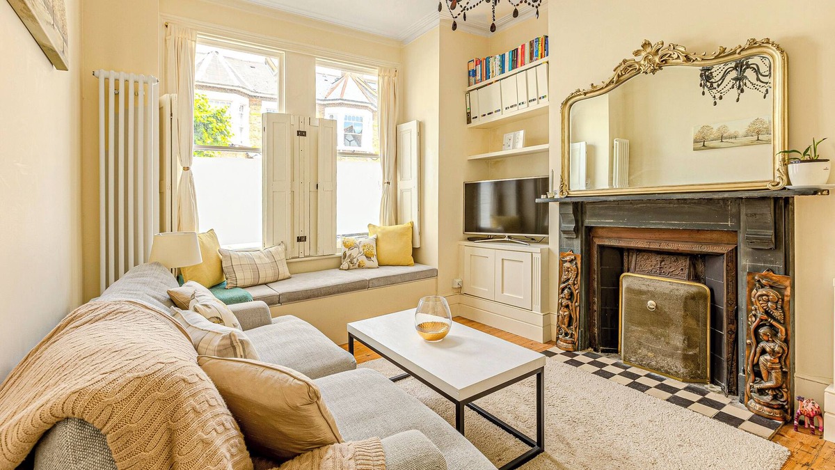 Shacklewell Apartment | Comfortable 1BR flat in Ealing, 7 minutes from tube!