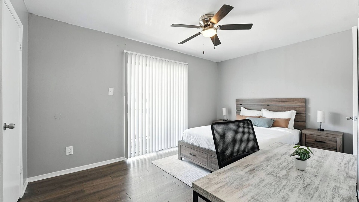 Southridge Apartment | Comfortable 1BR Midterm Housing I Free Parking