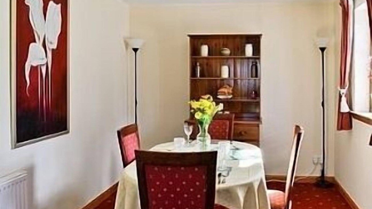 Scaniport Cottage | Comfortable 2 Bedroom Cottage, Real Home From Home