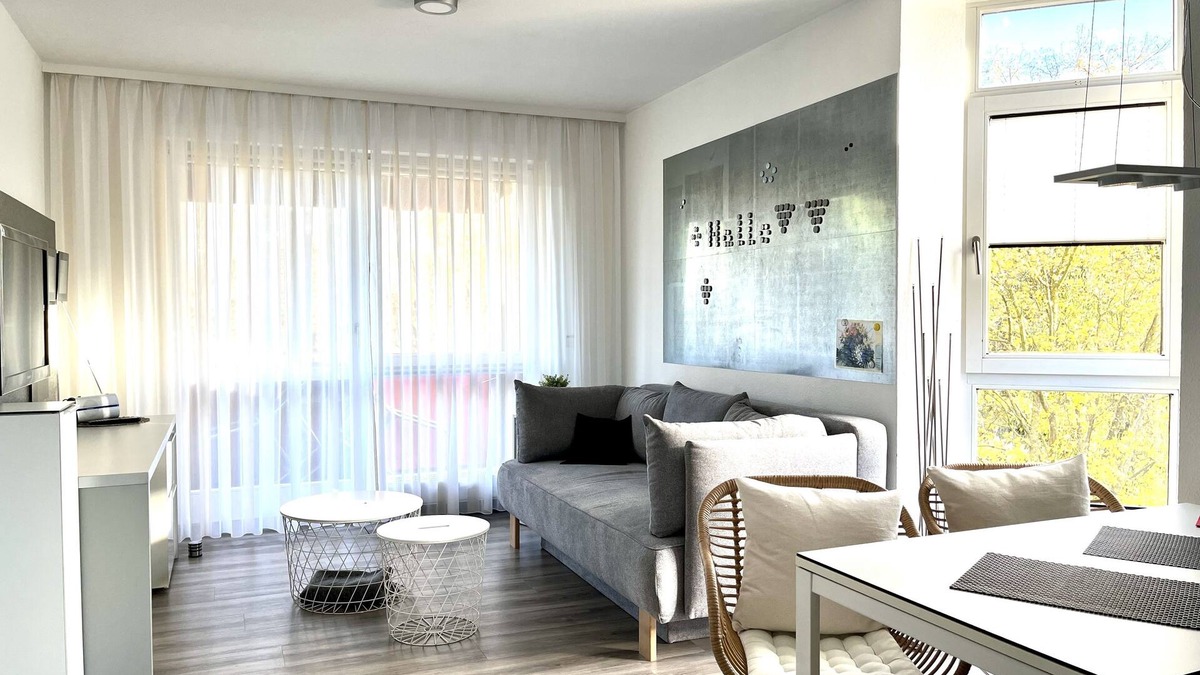 Deidesheim Apartment | comfortable 2 room apartment on the 1st OG with balcony to the park