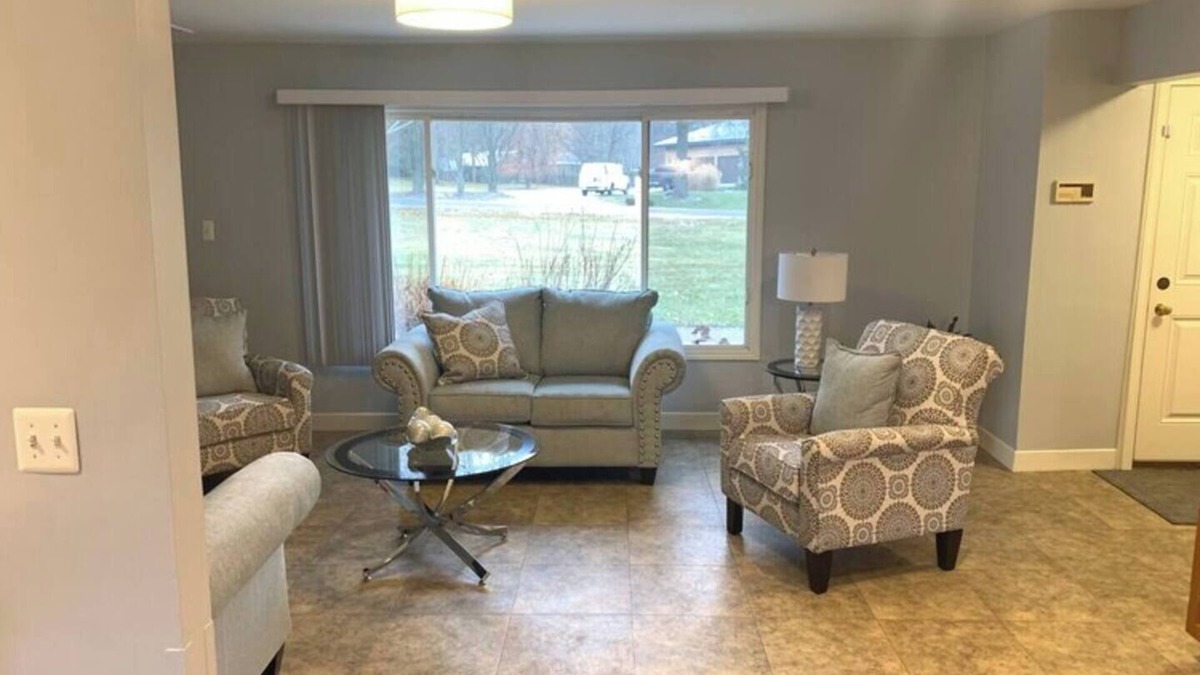 Troy House | Comfortable 4 bedroom house in Troy