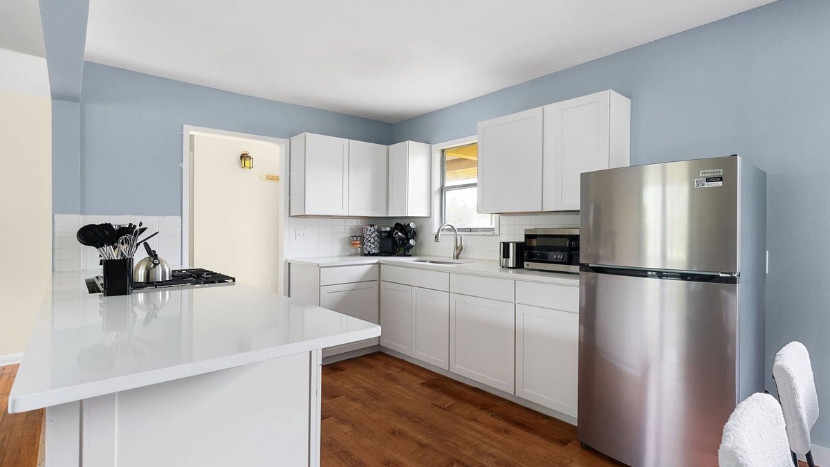 North Austin Civic Association House | Comfortable 6BR 3BA Home w Large Yard