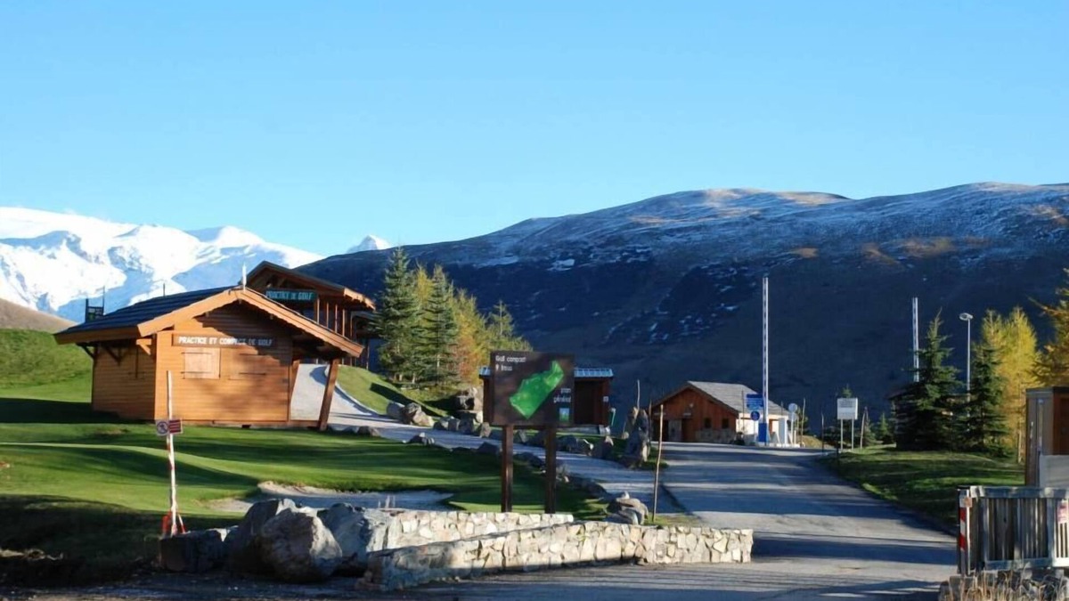 Bergers Apartment | Comfortable accommodation at the foot of the slopes, south-facing, shops, quiet location