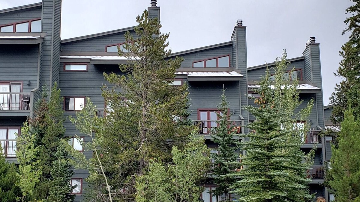 Wildernest Condo | Comfortable, Affordable Condo, 2 BR + Loft, 3 BA Close to Attractions & Shuttle