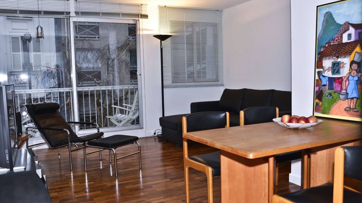20th Arrondissement Apartment | comfortable and bright 3 rooms with parking