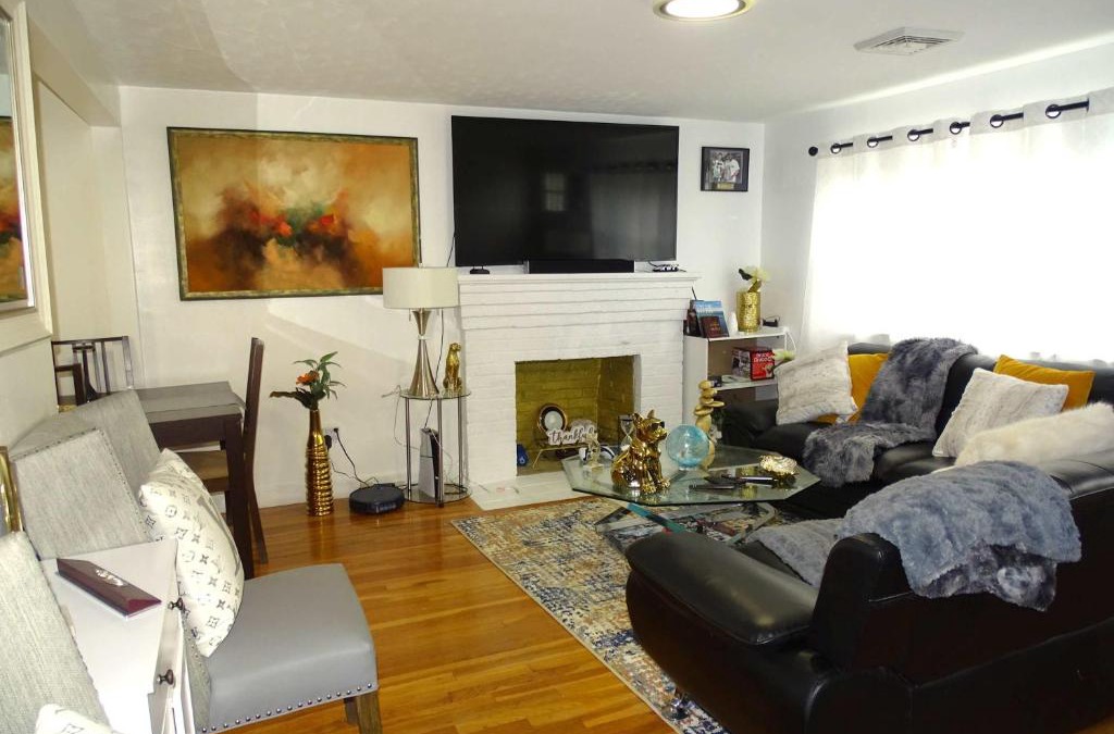 Randolph House | Comfortable and Convenient 3 Bed Home