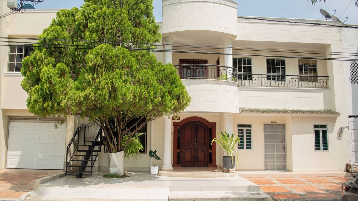 Monteria Apartment | Comfortable and quiet apt north, in front of Alamedas del Sinu, suitable for family.