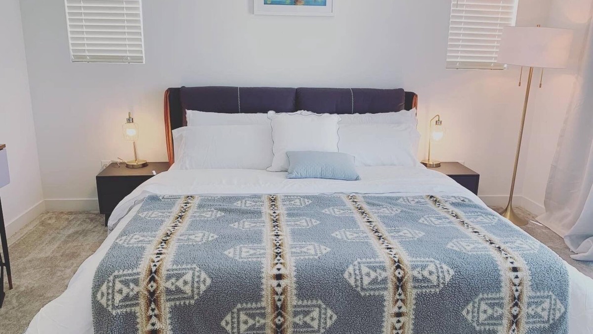 Patton House | Comfortable and Spacious Rental Home in Prime Location2-bedroomPet-Friendly