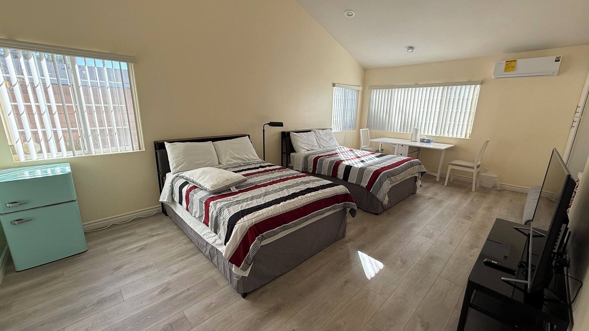 Rowland Heights House | Comfortable and Cozy Guest House - Independent Entry - Master Bedroom Setting