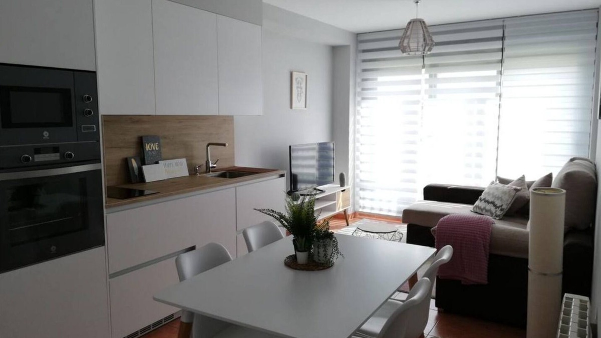 Isla de Arosa Apartment | Comfortable apartment Playa Riasón, with breakfast and 2 bikes included