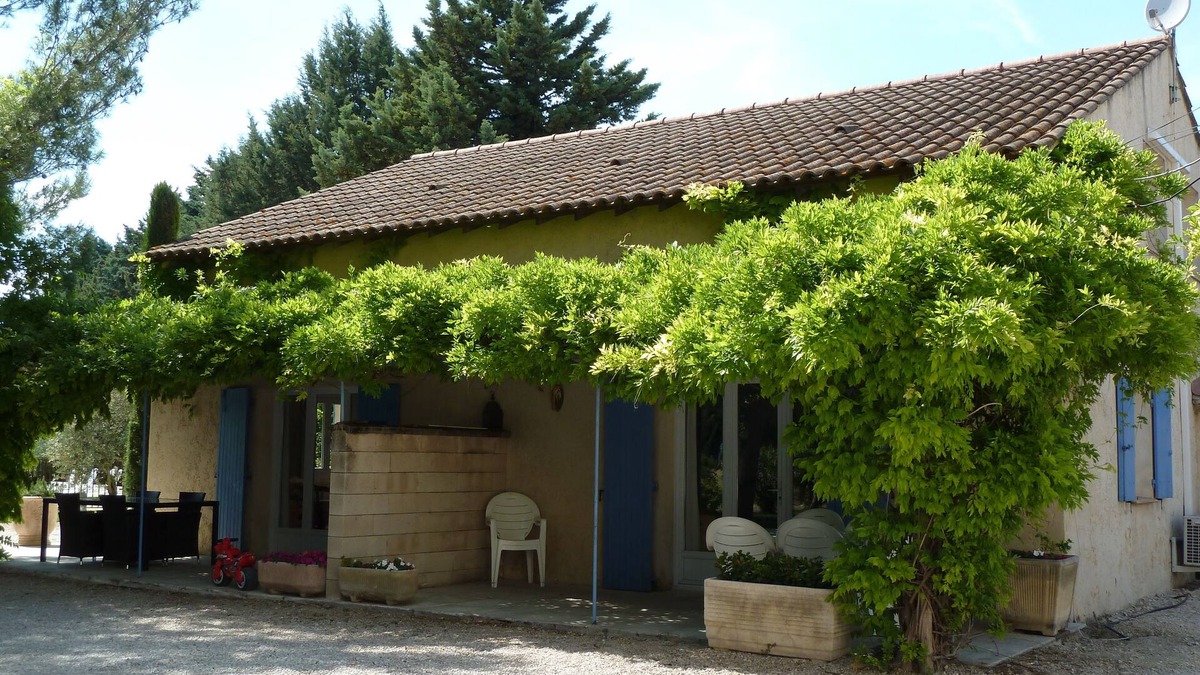 Saint-Andiol Apartment | comfortable apartments near many tourist spots