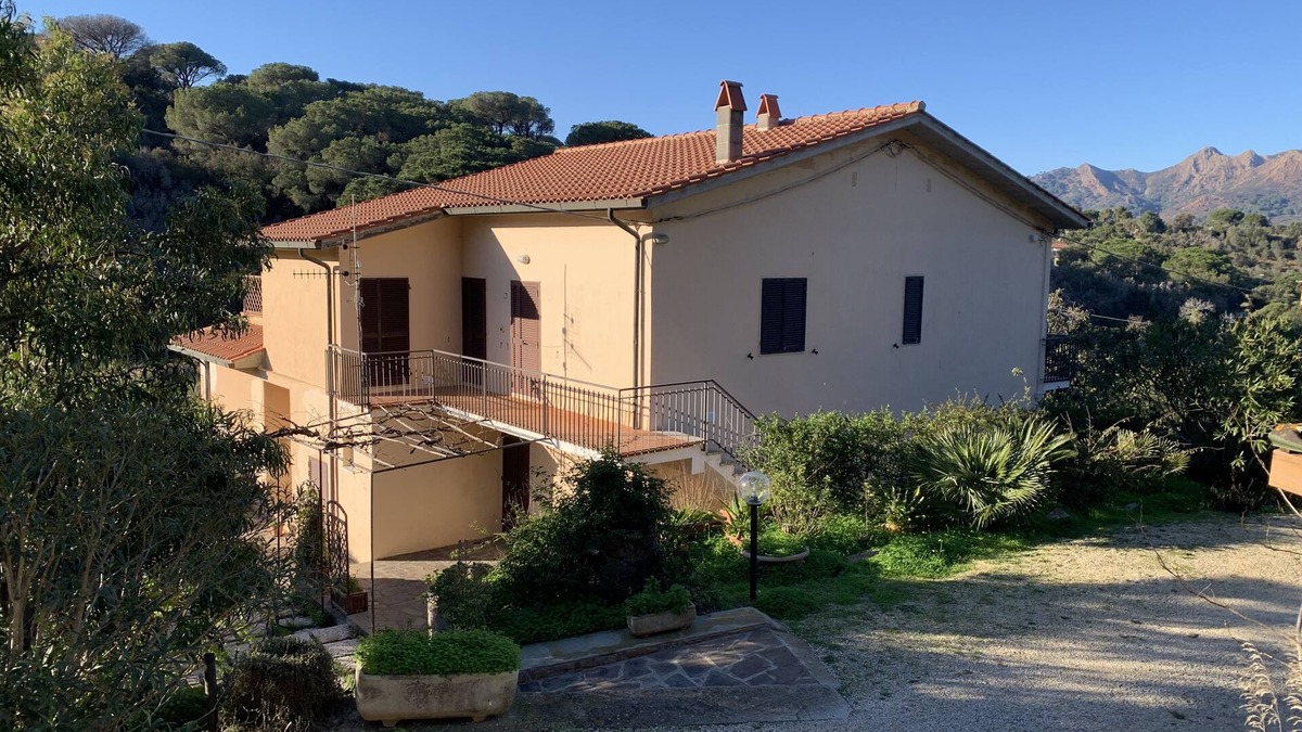 Naregno Apartment | Comfortable apartment in quiet area a few meters from the sea