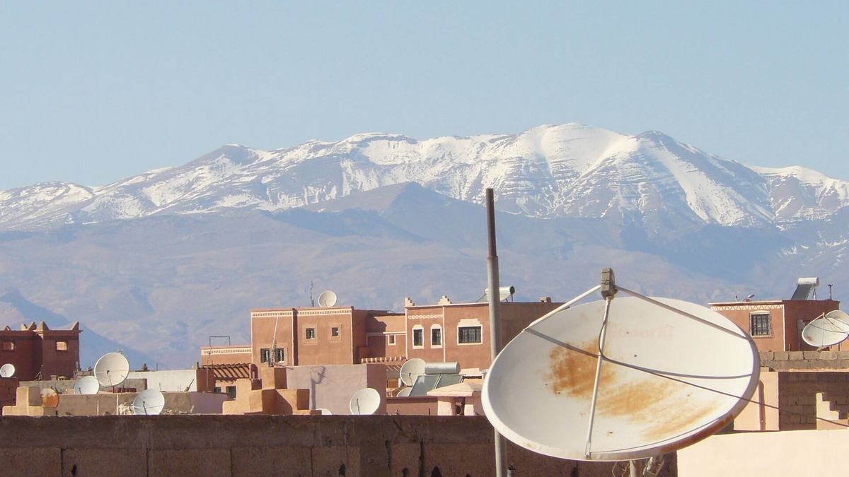 Ouarzazate Apartment | Comfortable apartment near the Taourirt Kasbah in Ouarzazate door of the desert