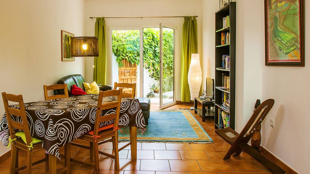 Las Aguas Apartment | Comfortable apartment with garden in fishing village far away from mass tourism
