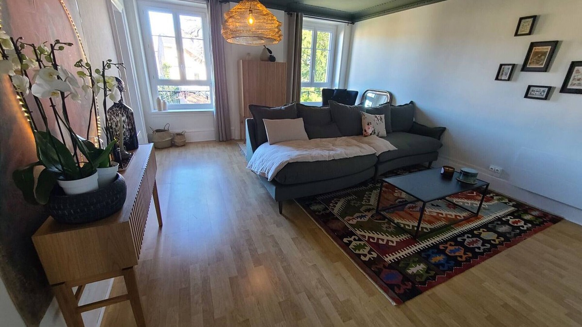 Epinal Apartment | Comfortable apartment for 4 in Épinal with private parking
