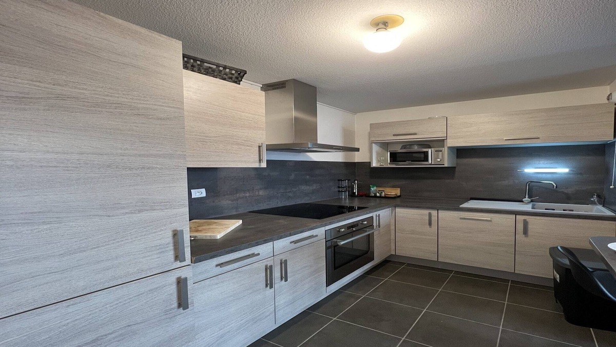 Bourrassol Apartment | Comfortable apartment in Toulouse for 4