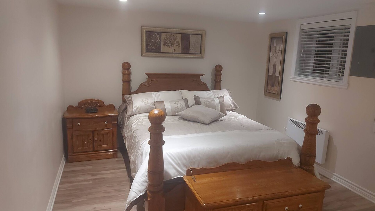 Laval-des-Rapides Apartment | Comfortable apartment, half basement and 3 min walk from Concorde metro station