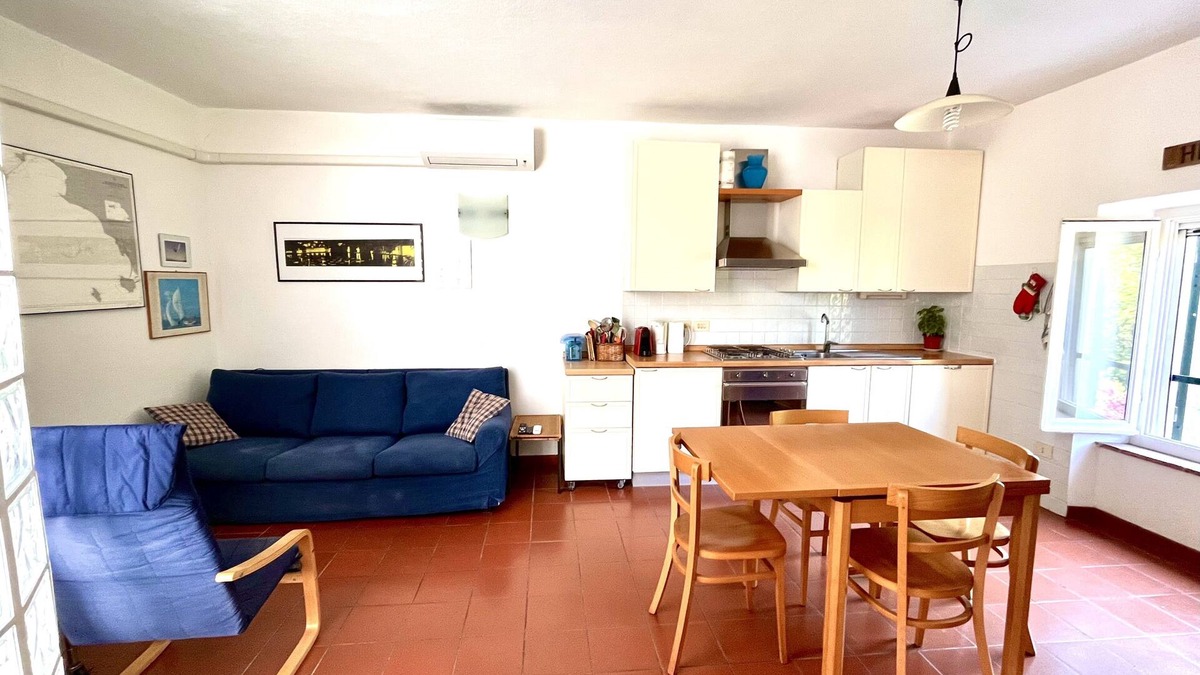 Sant' Andrea Apartment | Comfortable apartment with sea view 3 min from the beach