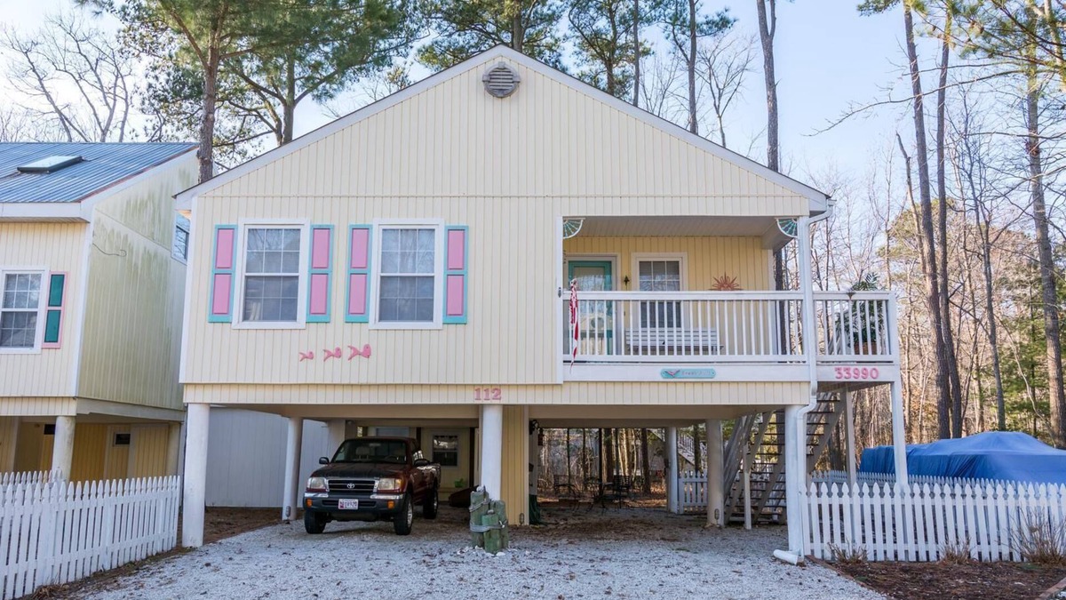 Clearwater Cottage | Comfortable Beach Cottage, just 1 mile to Bethany Beach! Community Pool, Tennis, Beaches!