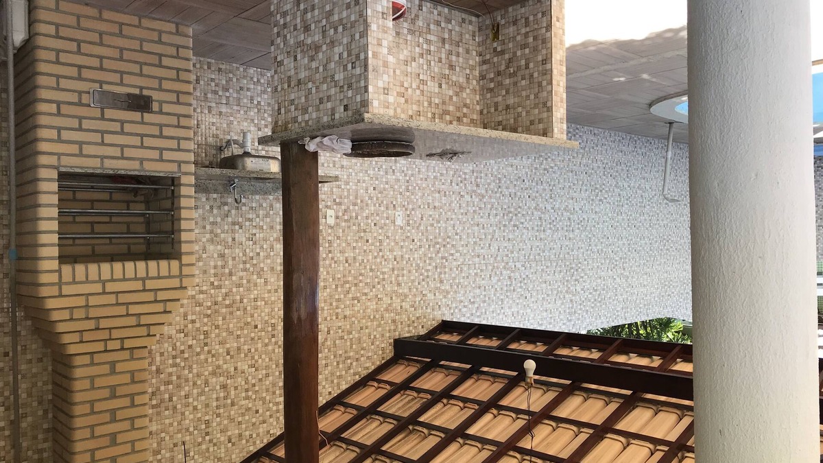 Dias D'Avila House | Comfortable beach house with nearby beach and river to enjoy.