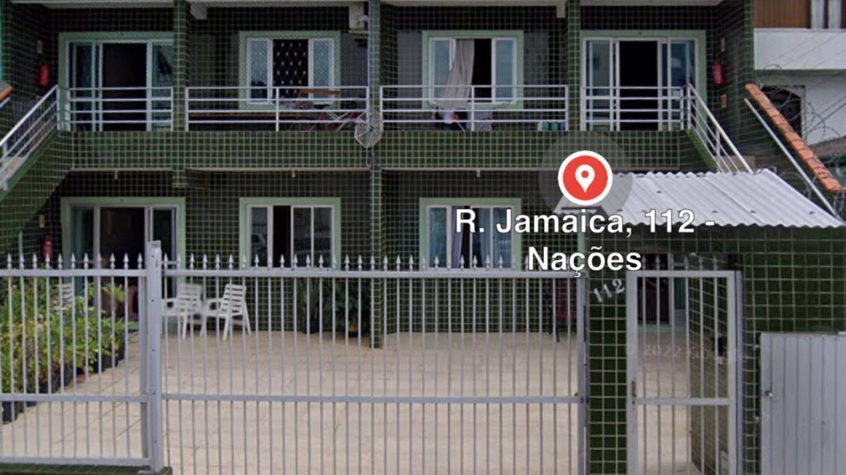 Nacoes Apartment | Comfortable and well located apartment 3 blocks from the sea