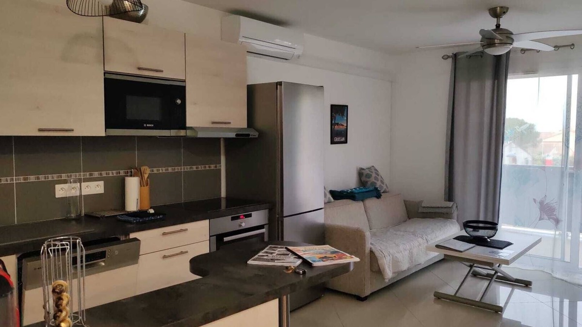 Gruissan Apartment | Comfortable & Bright luxury Flat