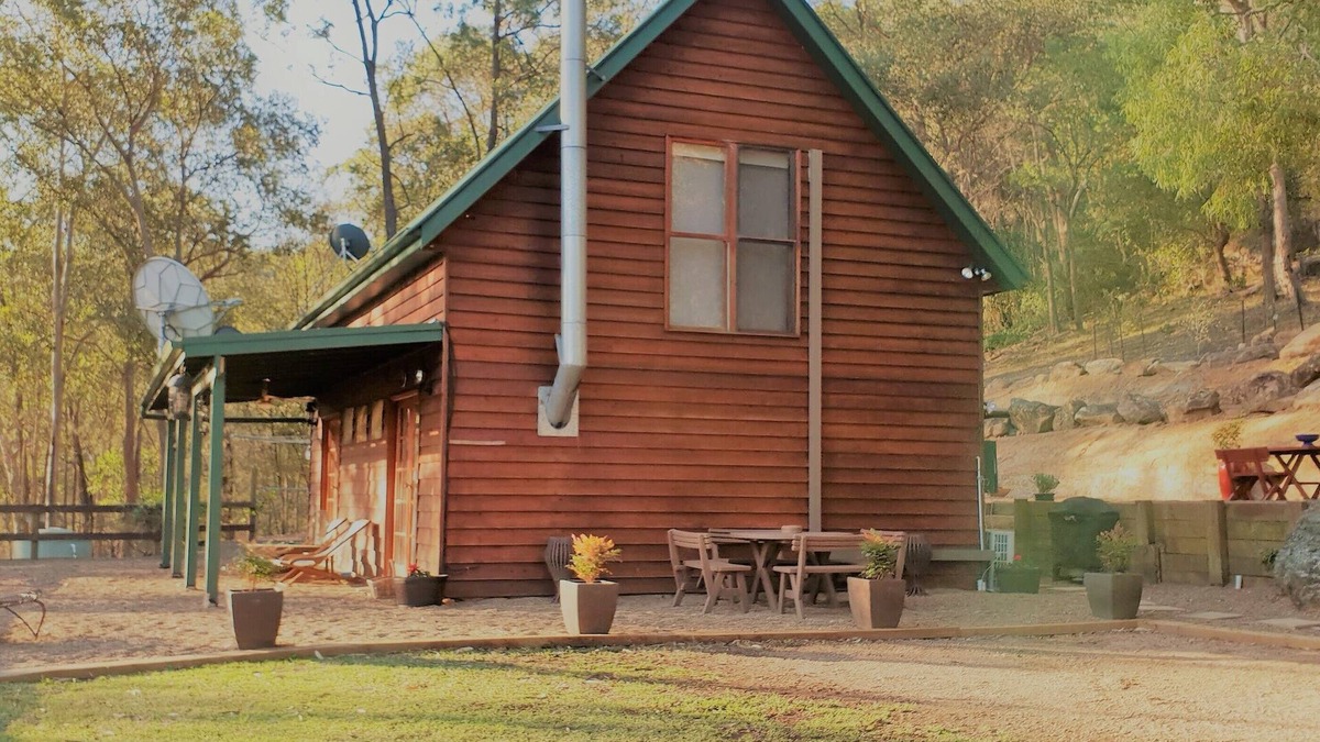 Lower Portland Cabin | Comfortable cabin ideal for couples or families