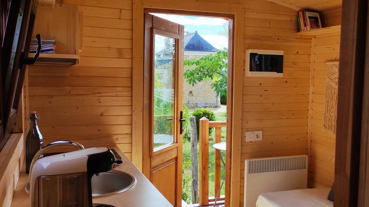 Huille House | Comfortable caravan