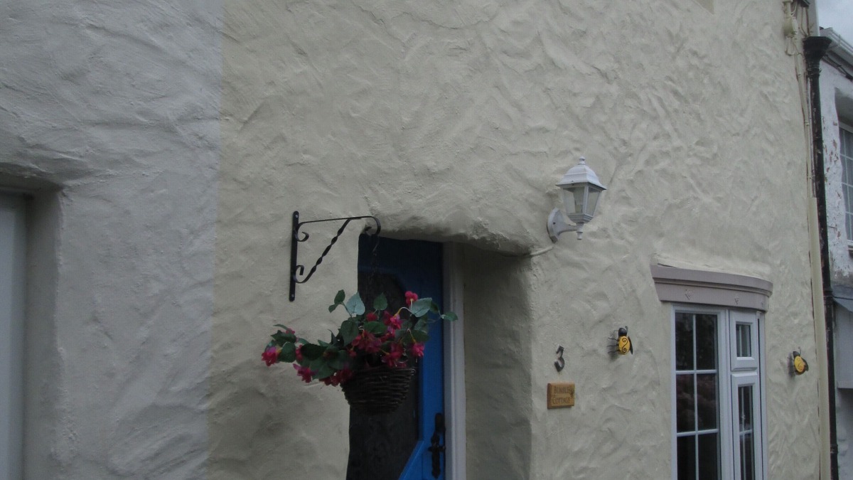 Combe Martin Cottage | Comfortable Character Cottage 'Bumble Cottage'