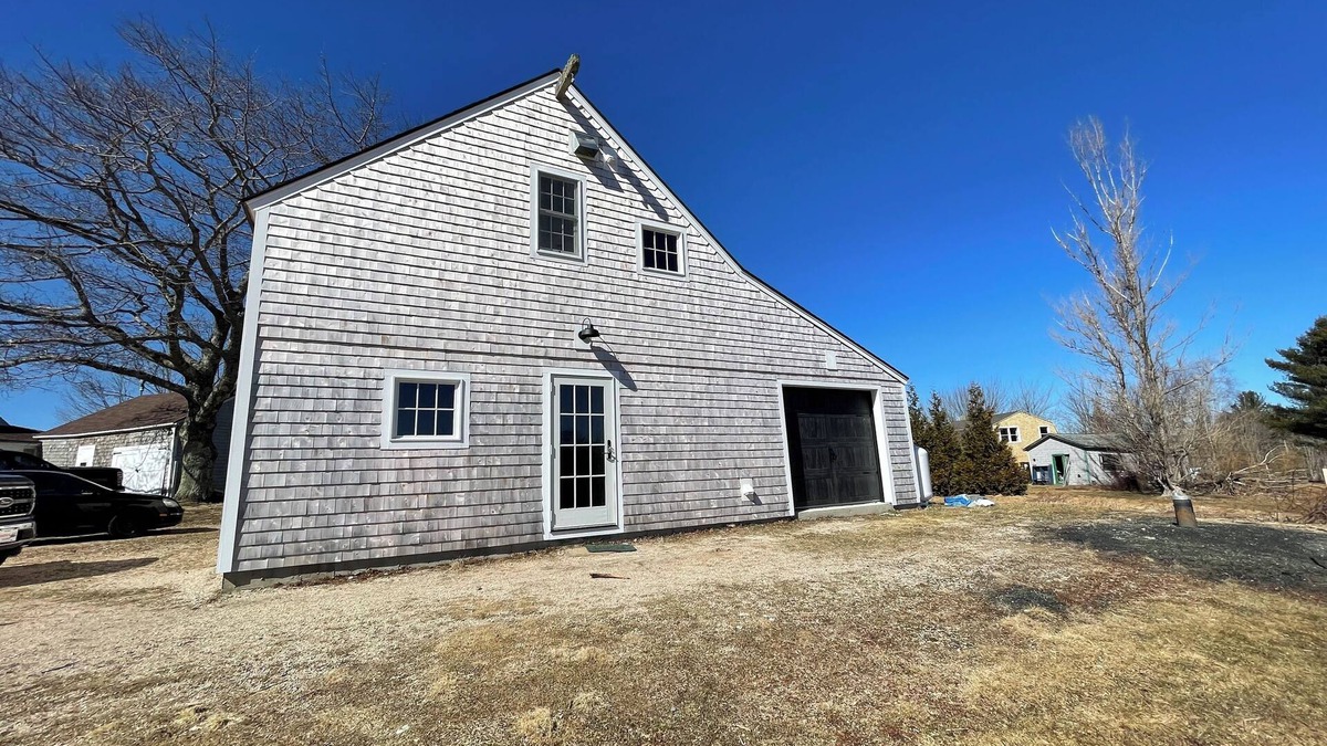 Brooksville House | Comfortable & Charming 2-bedroom barn in peaceful Brooksville with Waterfront