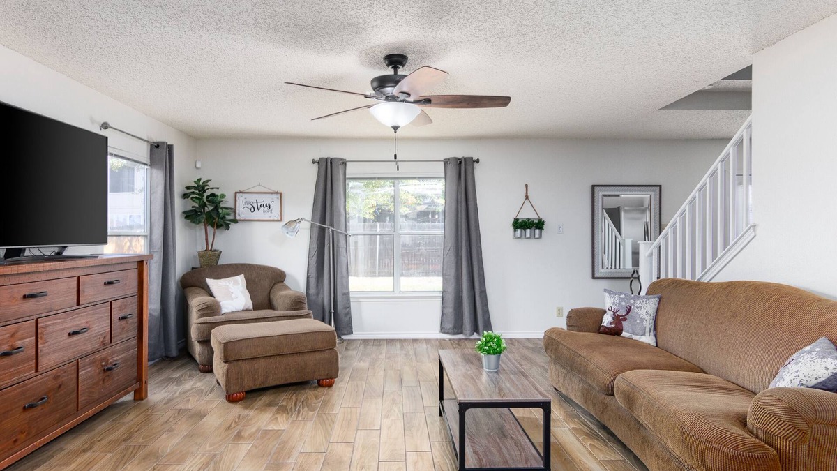 Converse House | Comfortable CLEAN living! Pilot PIT Perfect!