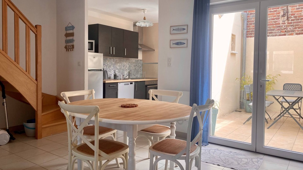 Rang-du-Fliers House | Comfortable cottage with enclosed parking
