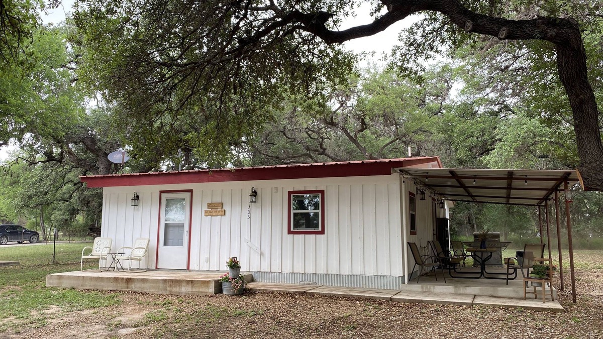 Camp Wood House | Comfortable, cottage, huge shade trees