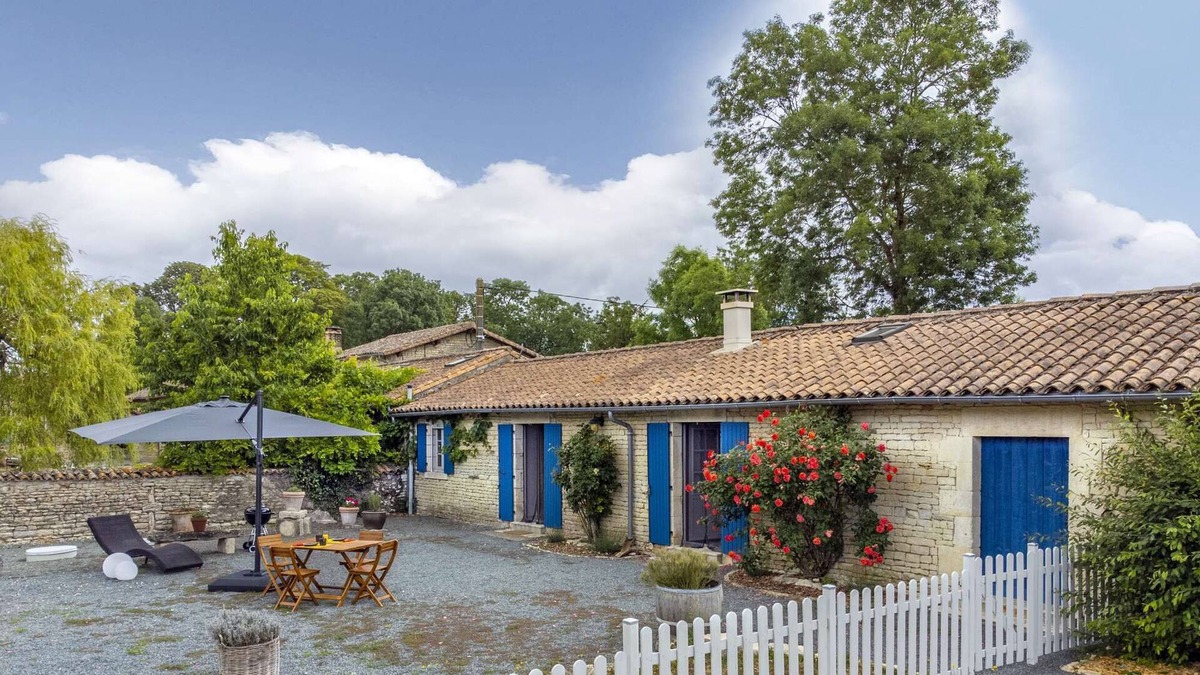 Brulain Cottage | Comfortable cottage in the heart of Poitou-Charentes close to Niort