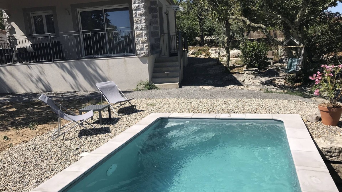 Labeaume House | Comfortable cottage with beautiful terrace in authentic enclosed grounds