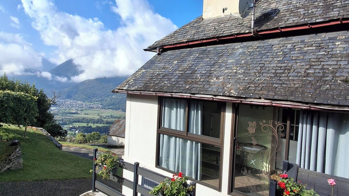 Artalens-Souin Cottage | COMFORTABLE COUNTRY BETWEEN ARGELES-GAZOST AND SKI RESORT OF HAUTACAM with WIFI