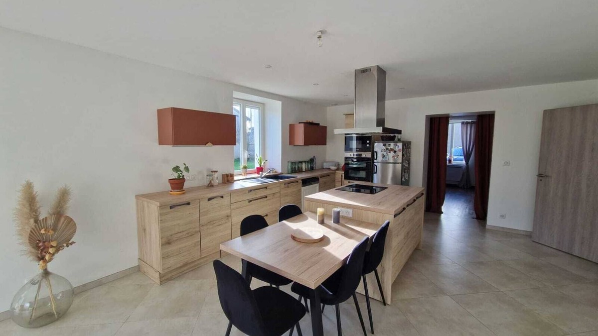 Sauvigny House | Comfortable country house