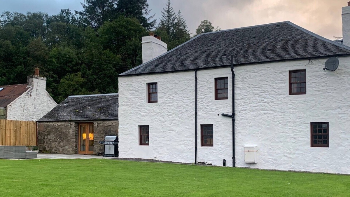 Appin House | Comfortable Detached House with Mountain and Meadow views
