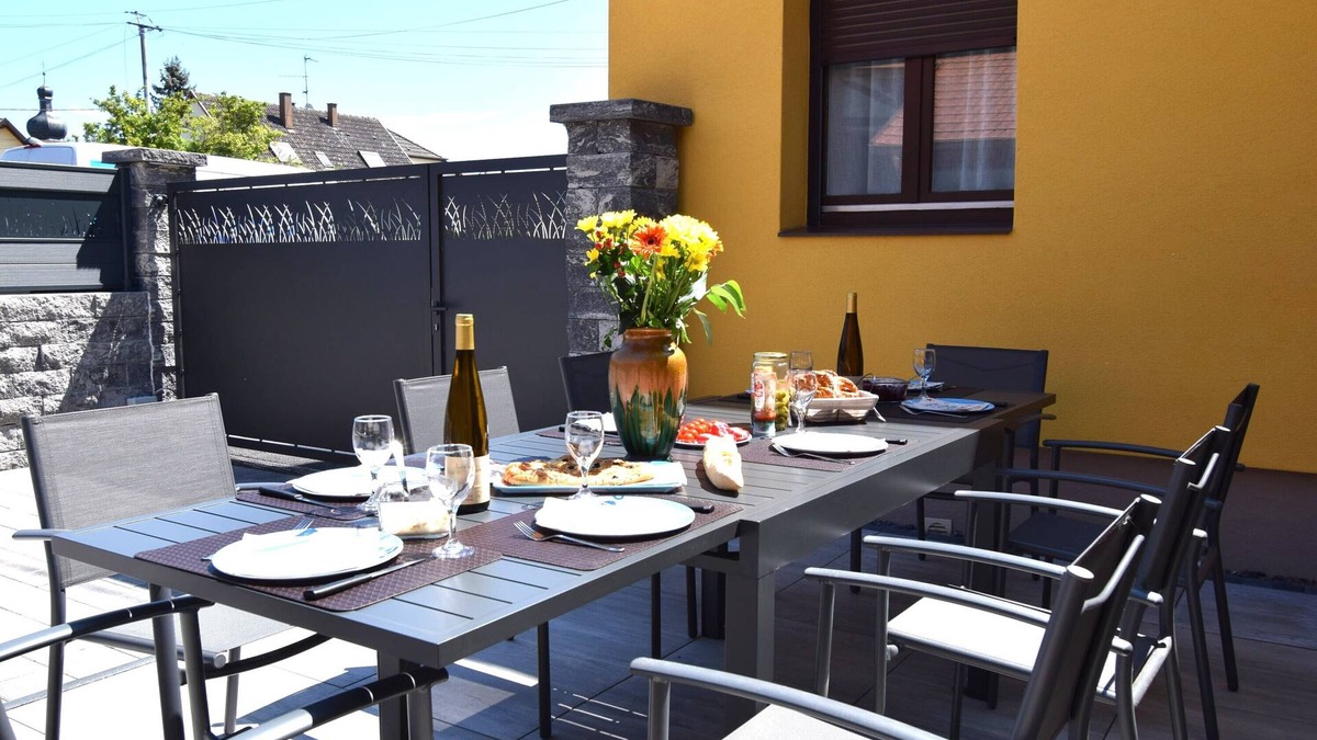 Grussenheim House | Comfortable family home with table soccer, outdoors, 30 minutes from Europa Park!