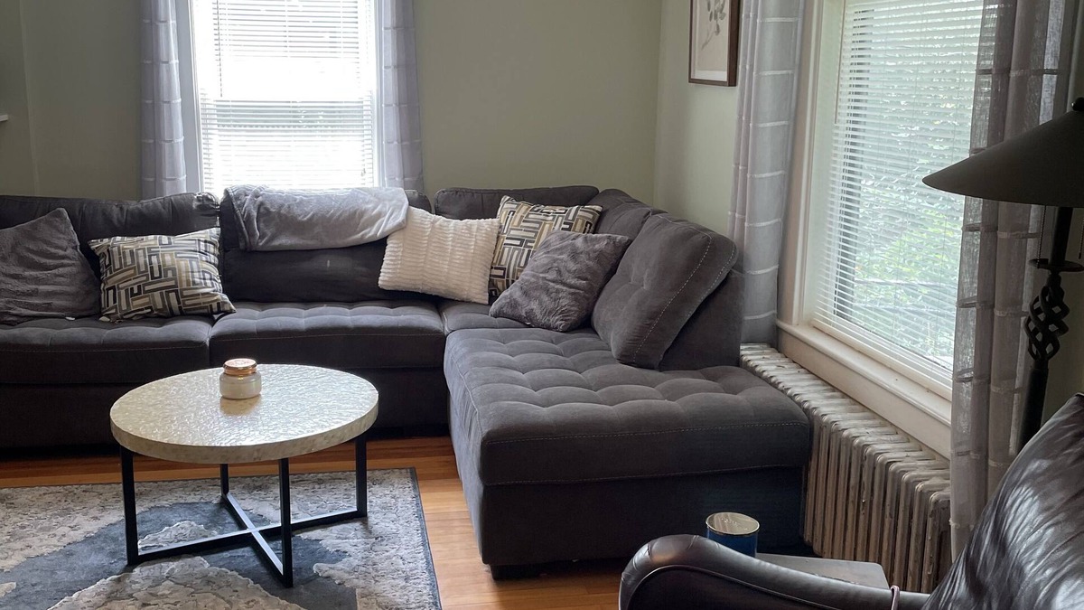South Amherst House | Comfortable farmhouse in South Amherst